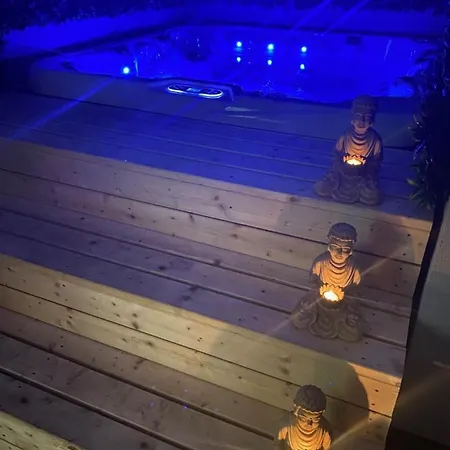 Wellness Karolina Lägenhet Milovice (Central Bohemian)