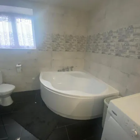 Wellness Karolína Apartment *